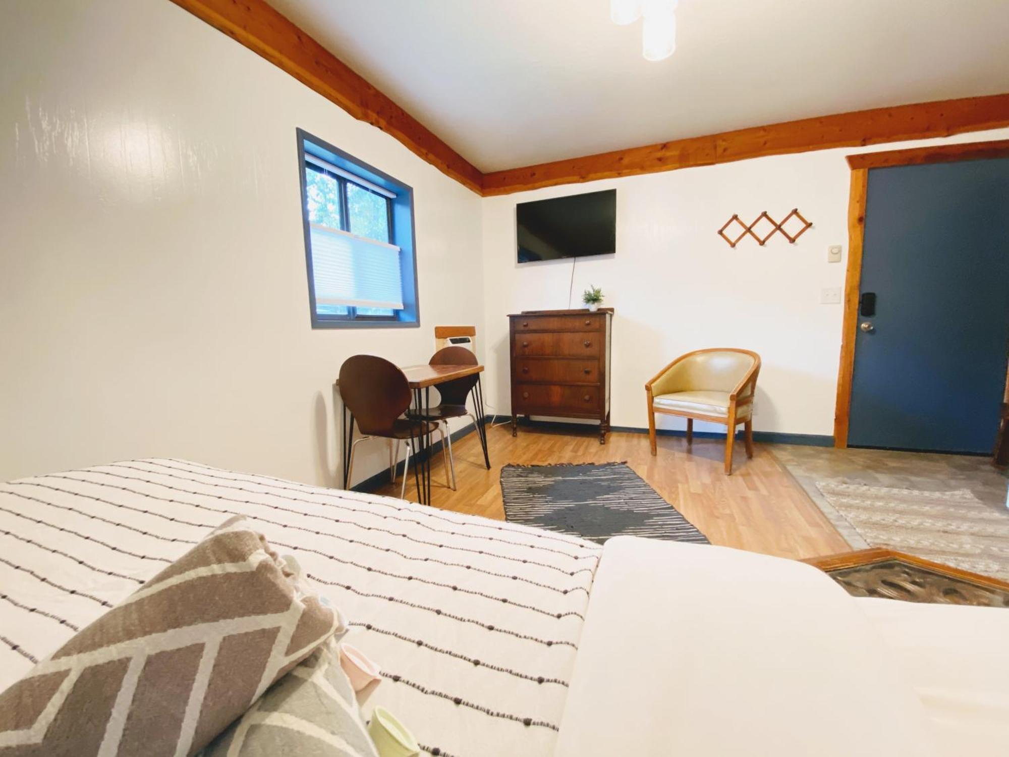Flathead Lake Resort Woods Bay Exterior foto