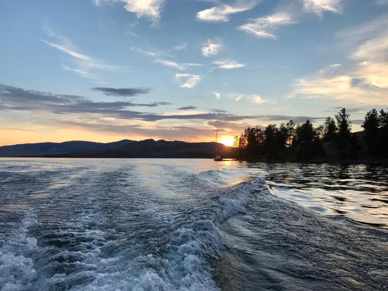 Flathead Lake Resort Woods Bay Exterior foto